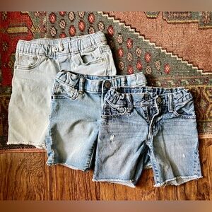 Lot of 3 pairs of jean shorts - size 3T